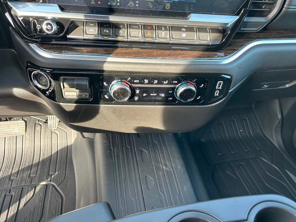 New 2026 GMC Sierra 1500 SLE w/ Preferred Package image 11