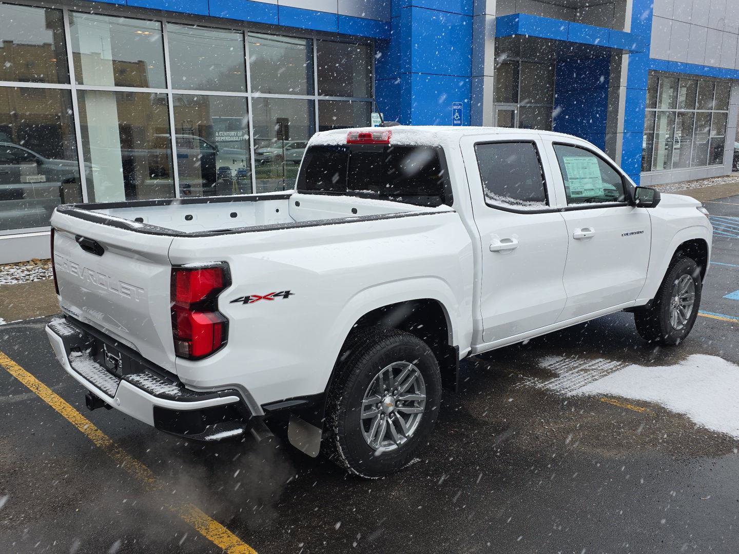 New 2025 Chevrolet Colorado LT w/ LT Convenience Package image 8