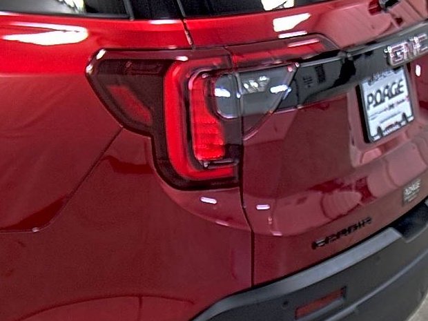 Used 2023 GMC Acadia SLE w/ Driver Convenience Package image 10