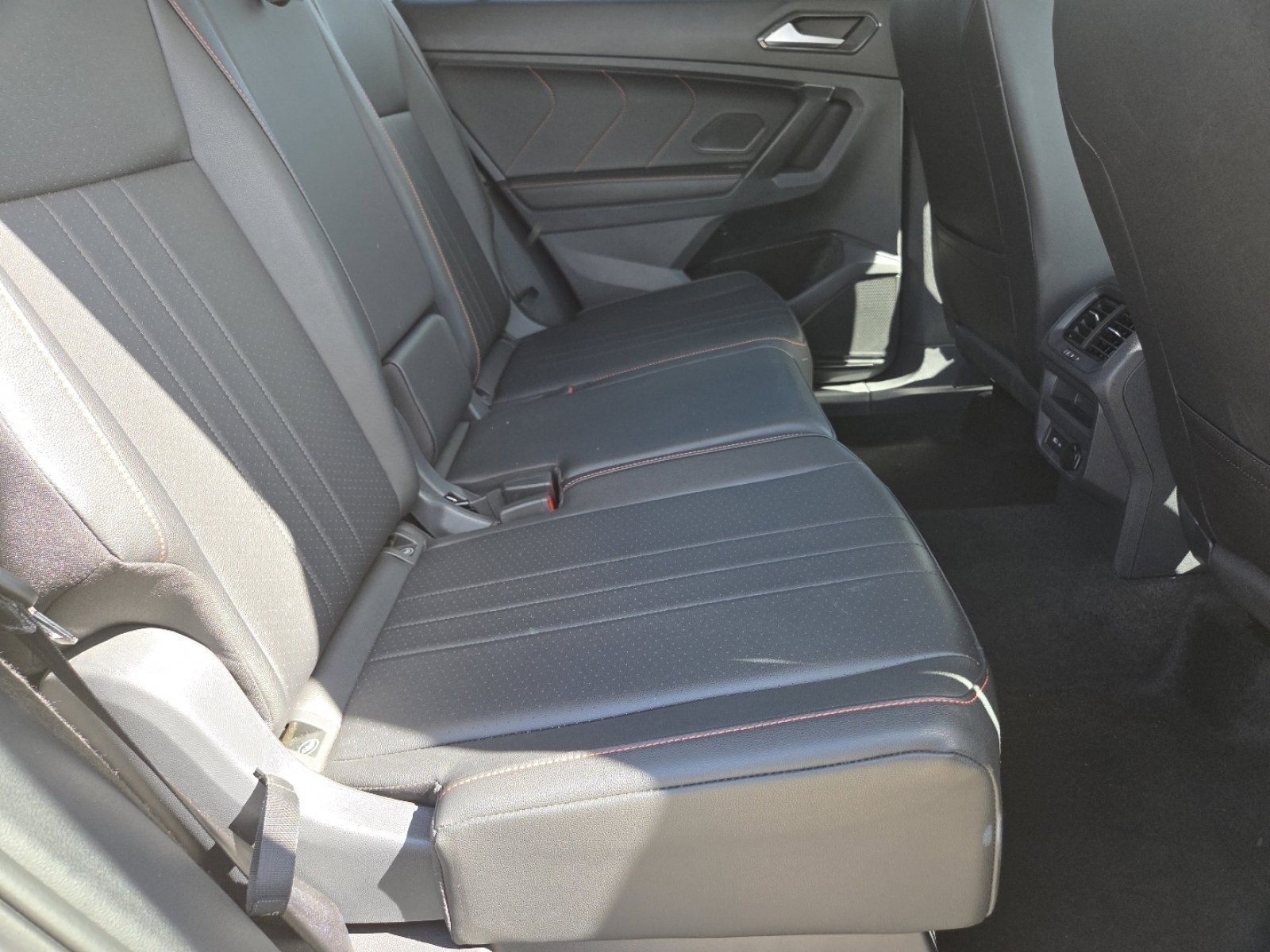 Used 2024 Volkswagen Tiguan Wolfsburg Edition AWD/4WD image 24