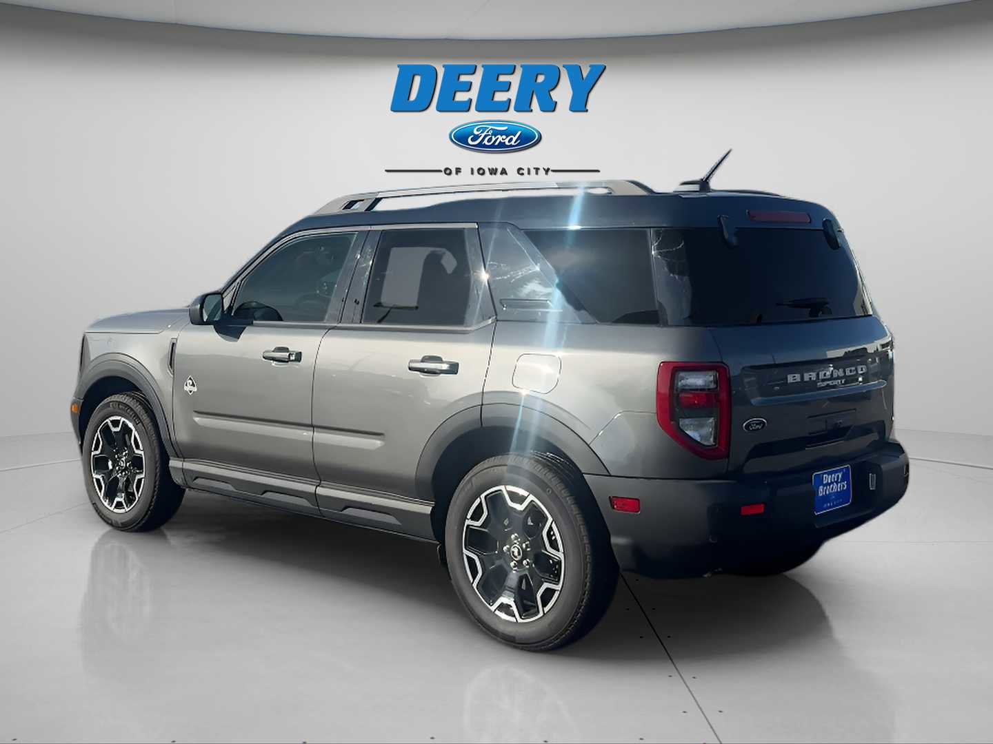 Used 2025 Ford Bronco Sport Outer Banks image 3