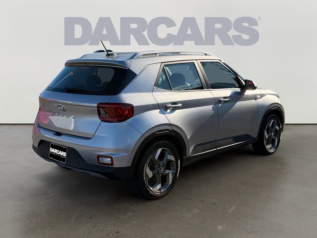 Used 2023 Hyundai Venue SEL image 7