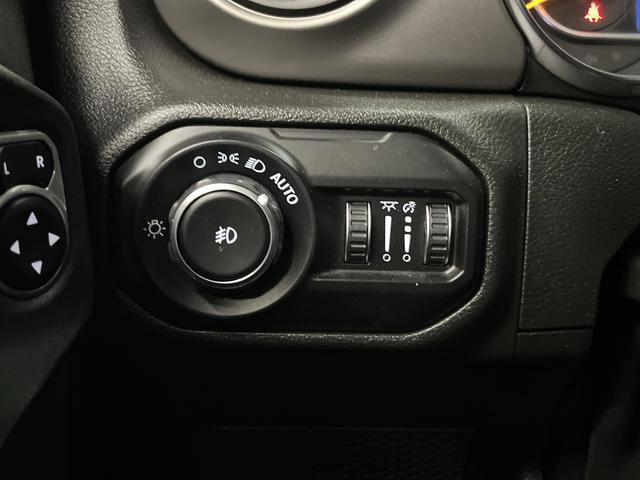 Used 2021 Jeep Wrangler Sport AWD/4WD image 23