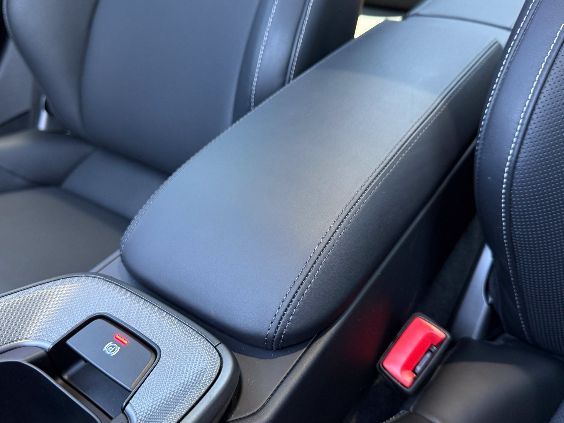 Certified 2024 Porsche 911 Carrera S w/ Premium Package RWD image 25
