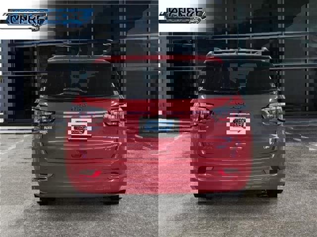 Used 2022 Jeep Compass Limited image 4