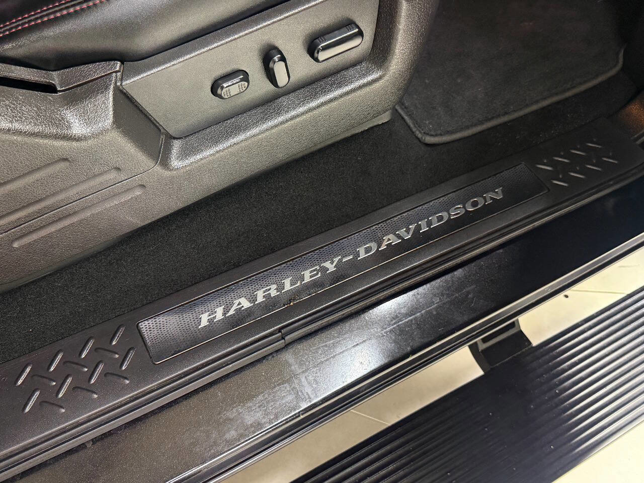 Used 2012 Ford F150 Harley-Davidson RWD image 36