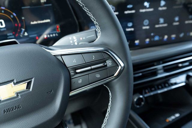New 2026 Chevrolet Traverse LT w/ Enhanced Driving Package FWD image 20