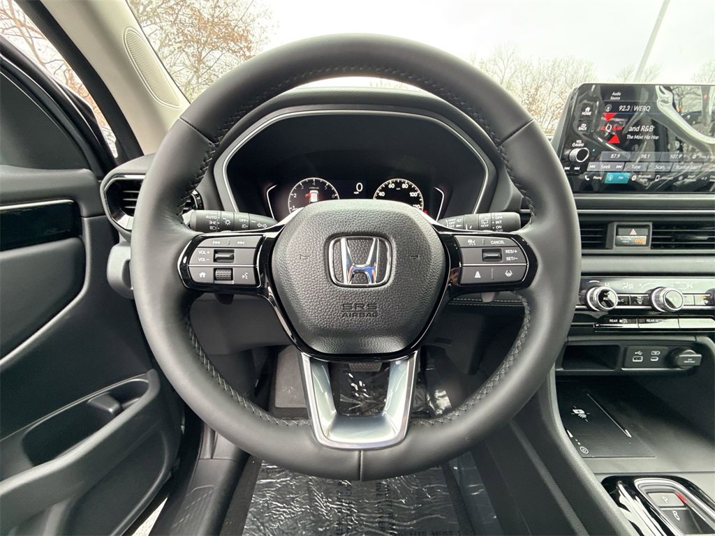 New 2025 Honda Pilot EX-L image 11