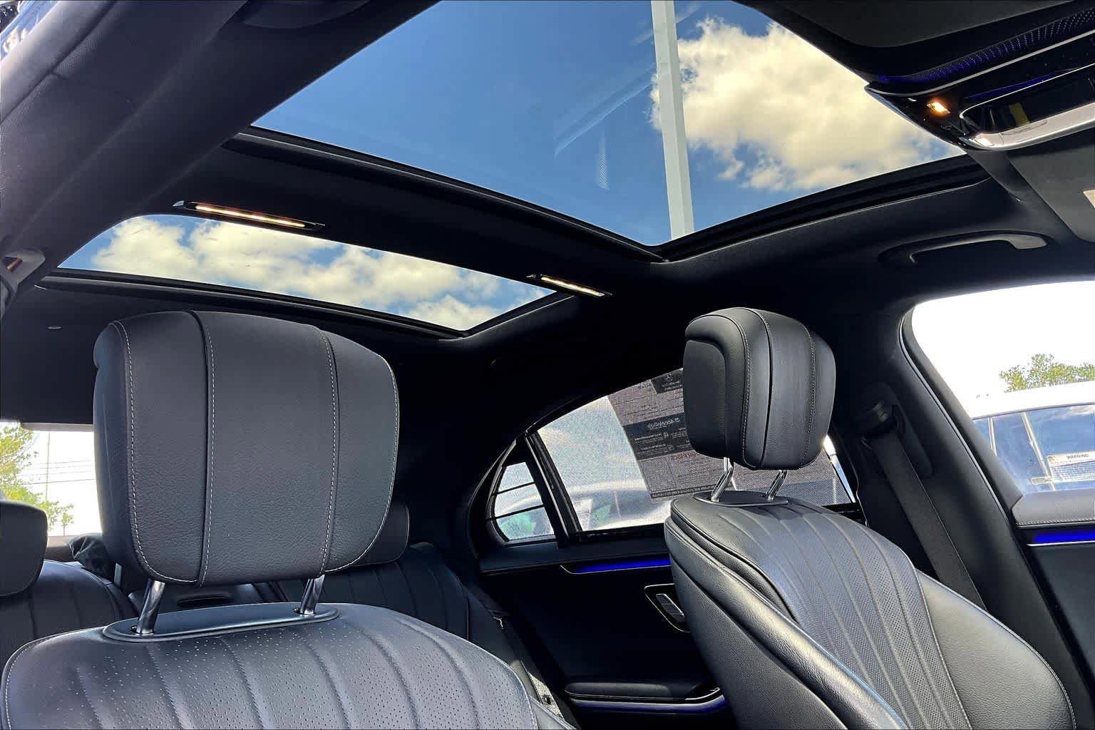 Certified 2022 Mercedes-Benz S 500 4MATIC w/ AMG Line Package image 14