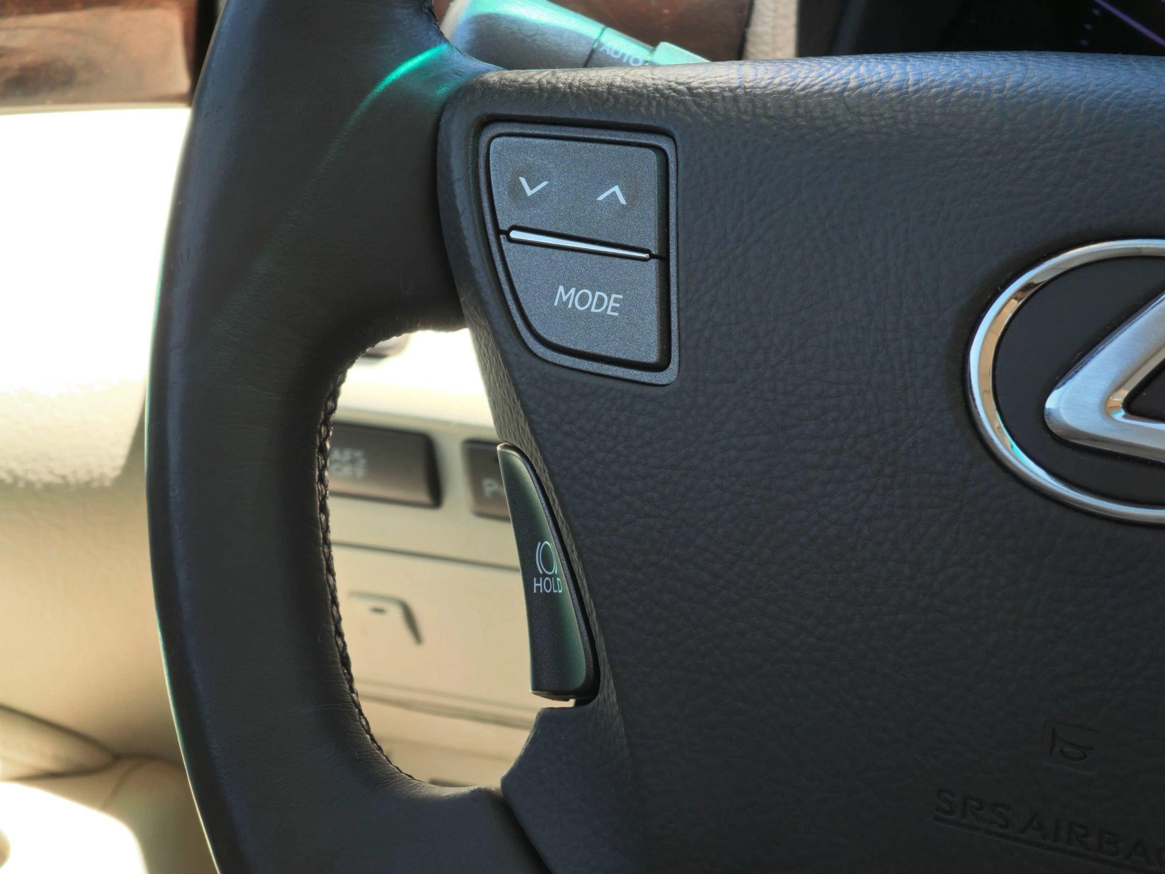 Used 2007 Lexus LS 460 w/ Comfort Pkg RWD image 19