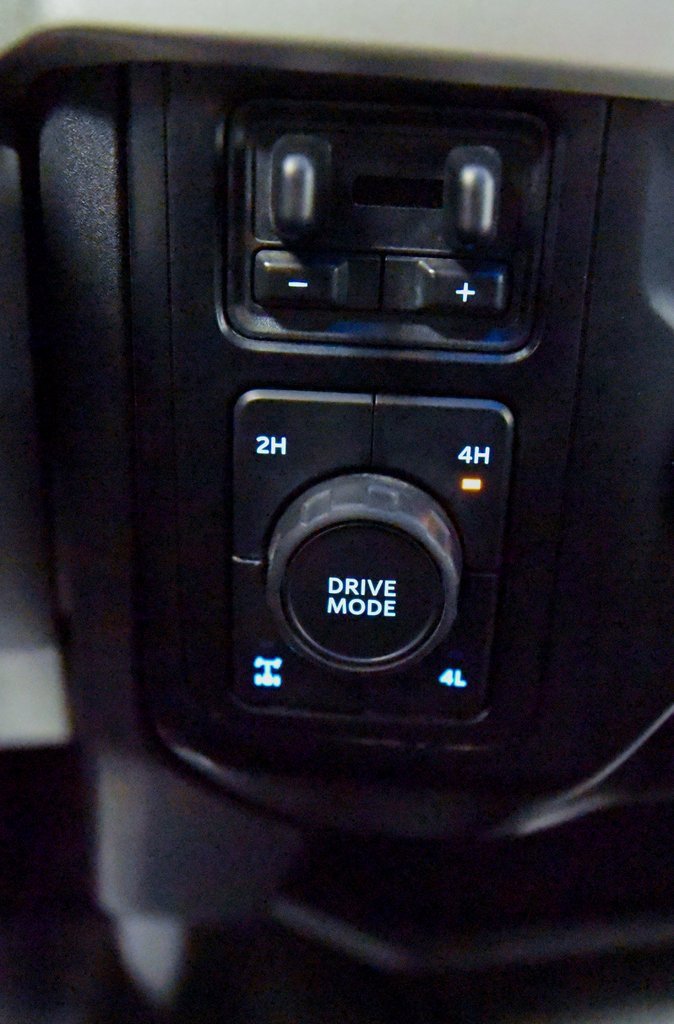 Used 2023 Ford F250 XLT w/ FX4 Off-Road Package image 24