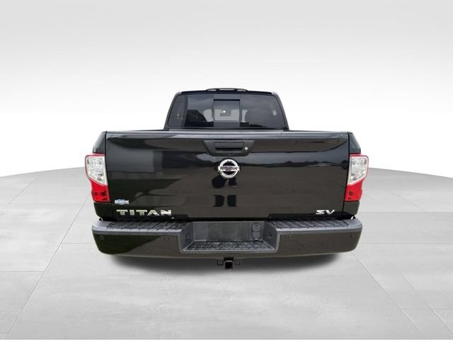 Used 2017 Nissan Titan SV RWD image 13