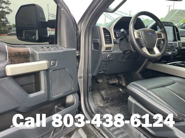 Used 2022 Ford F250 Lariat w/ Black Appearance Package image 5