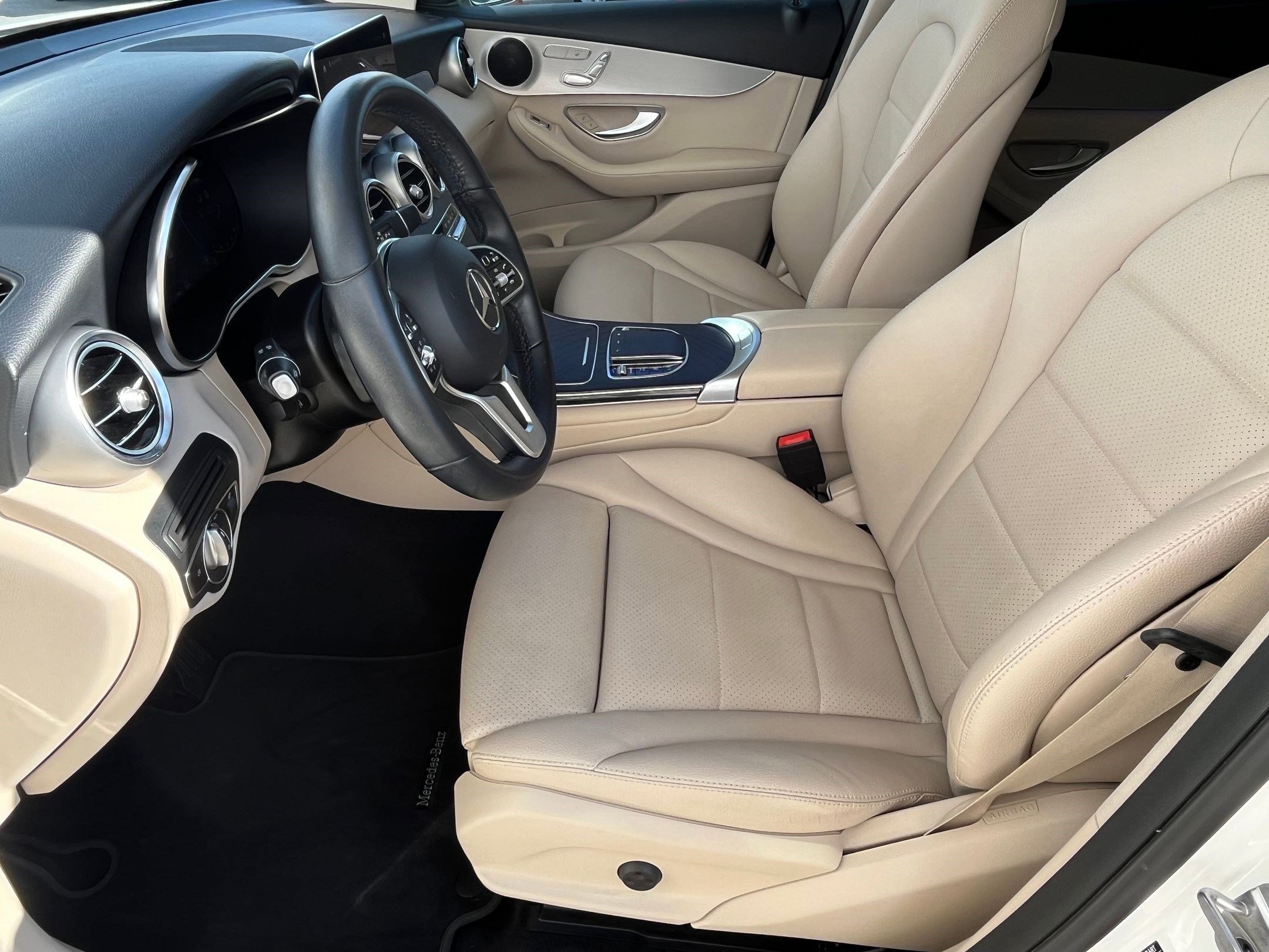 Used 2022 Mercedes-Benz GLC 300 GLC 300 image 5