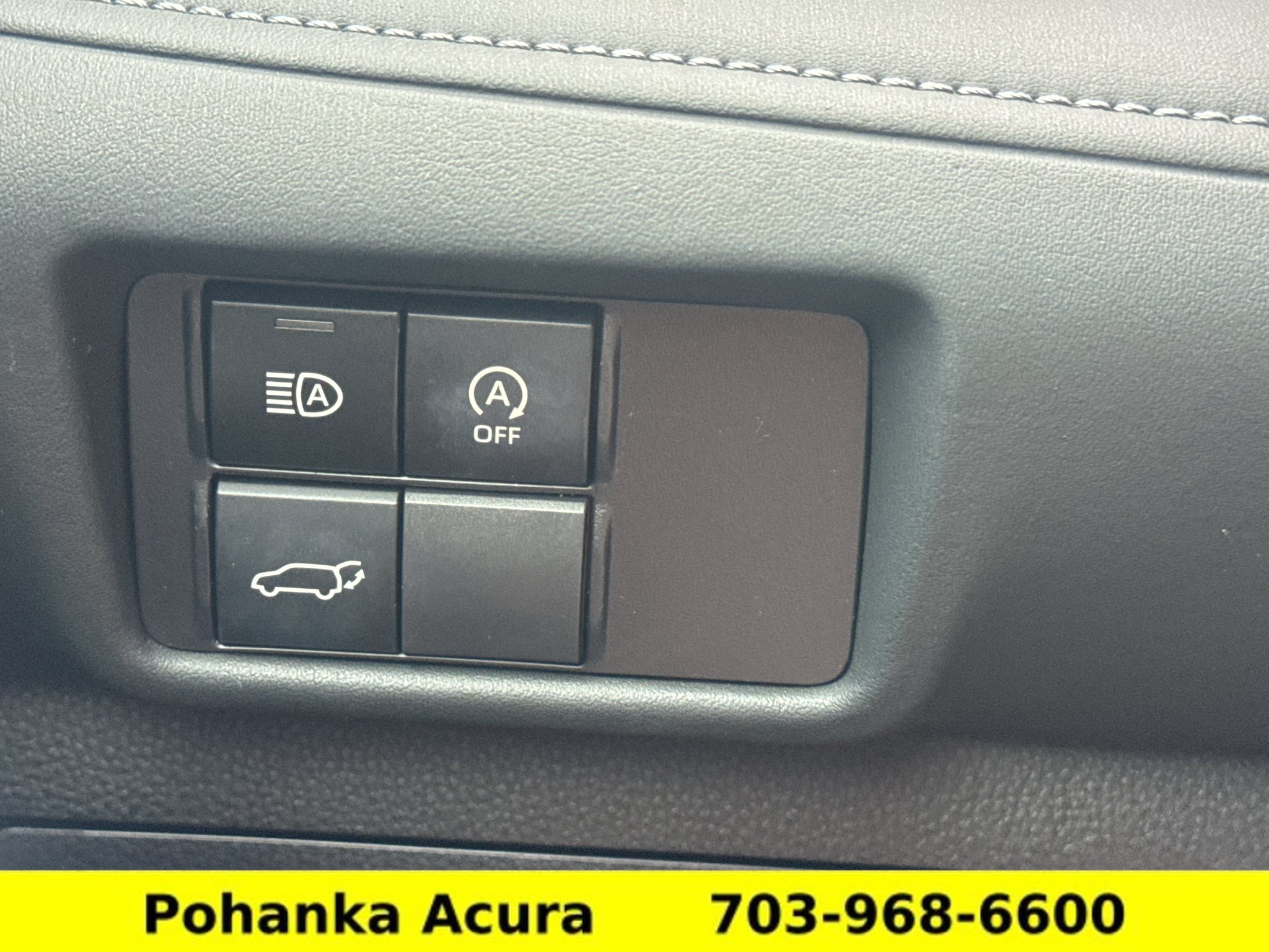 Used 2024 Toyota Highlander XLE AWD/4WD image 15