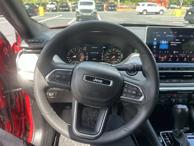 Used 2023 Jeep Compass Limited AWD/4WD image 13
