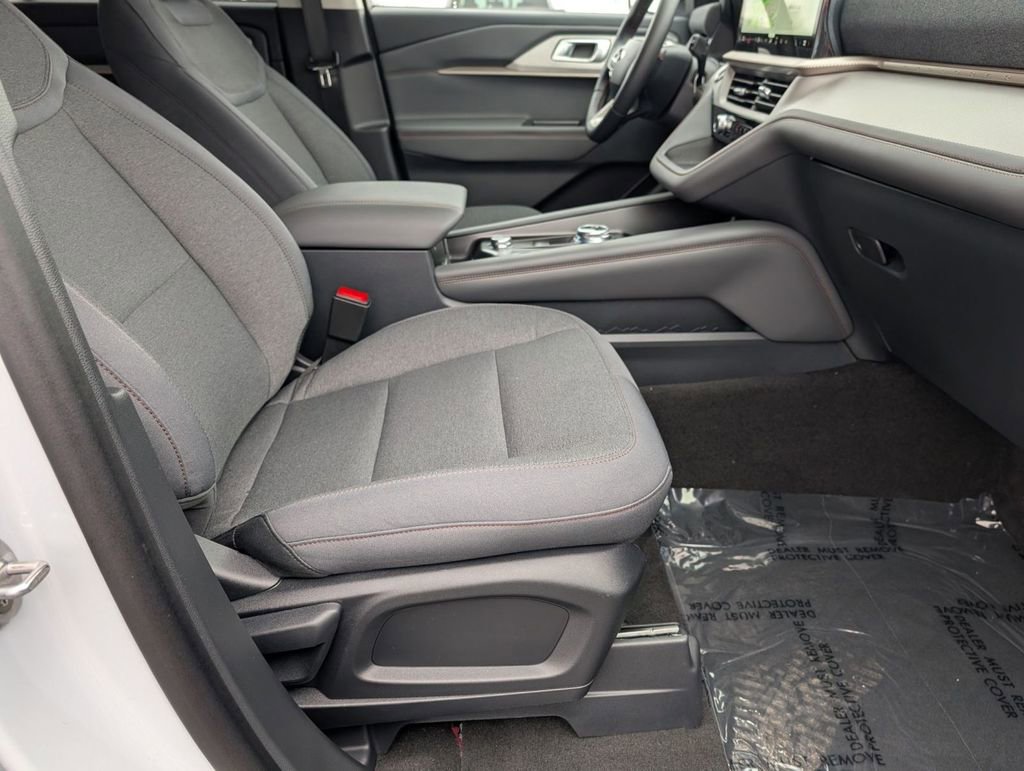 New 2026 Ford Explorer Active image 45