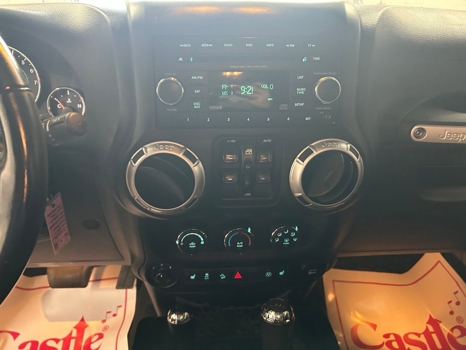 Used 2017 Jeep Wrangler Unlimited Sahara image 17