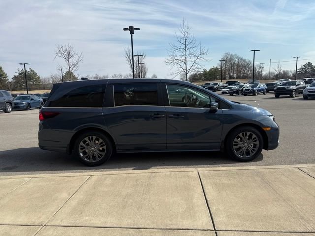 New 2026 Honda Odyssey Touring image 5