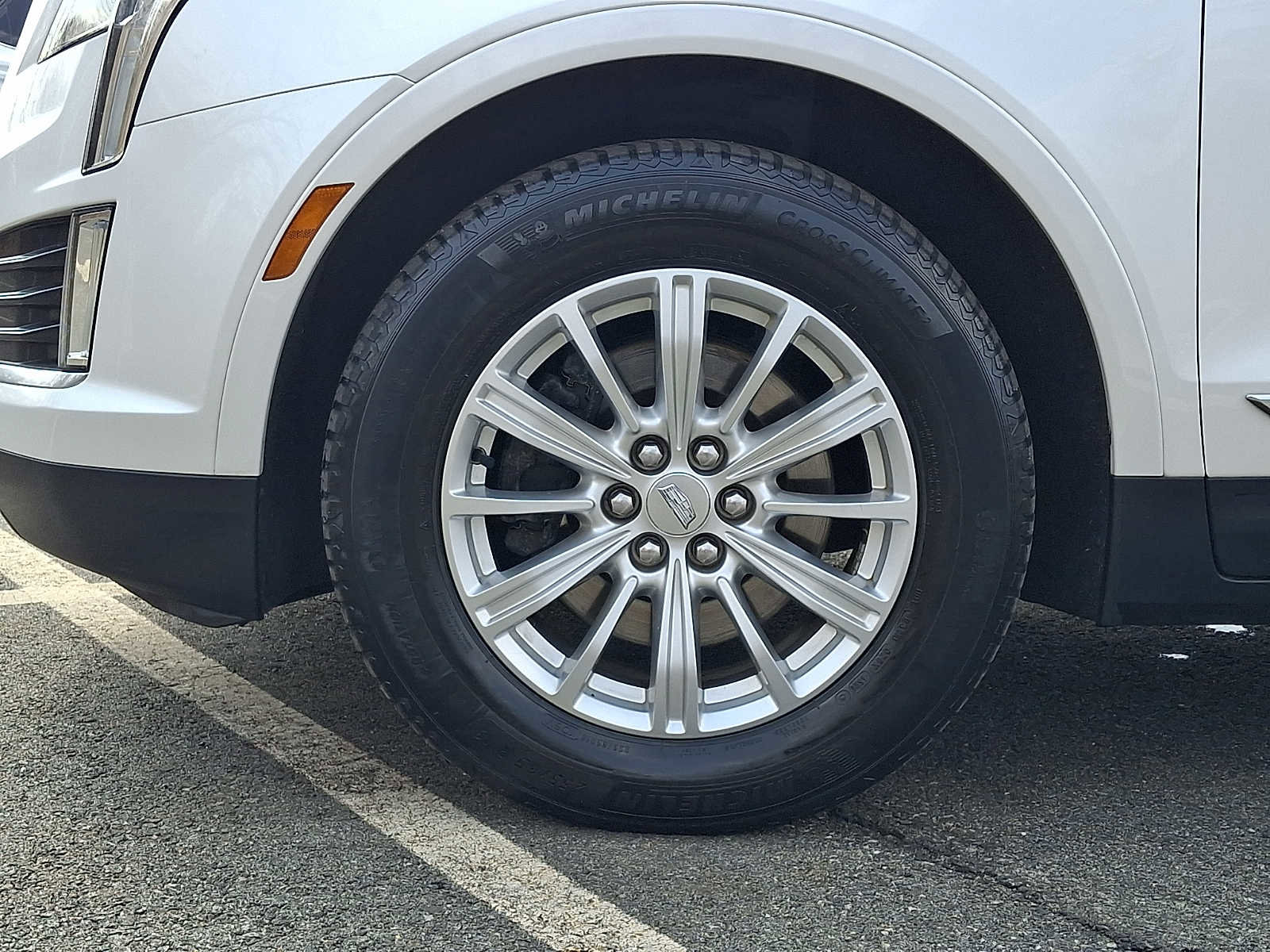 Used 2017 Cadillac XT5 FWD image 8