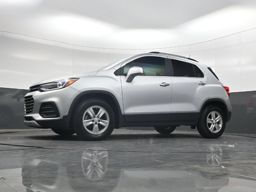 Used 2020 Chevrolet Trax LT w/ LT Convenience Package FWD image 29