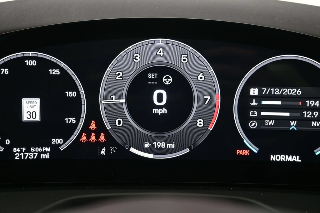 Certified 2024 Porsche Panamera image 26