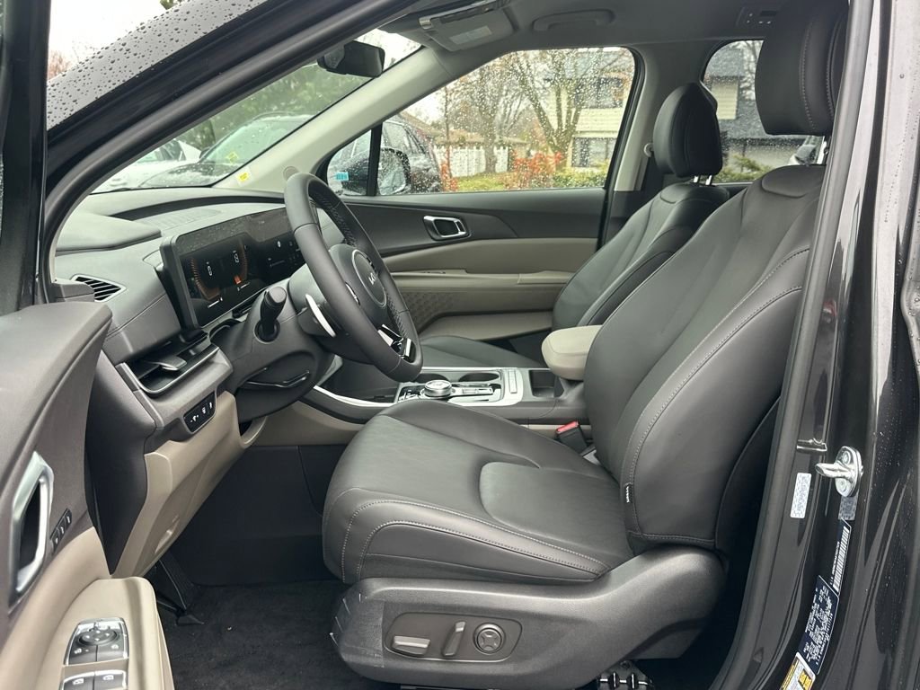 New 2026 Kia Carnival EX image 9