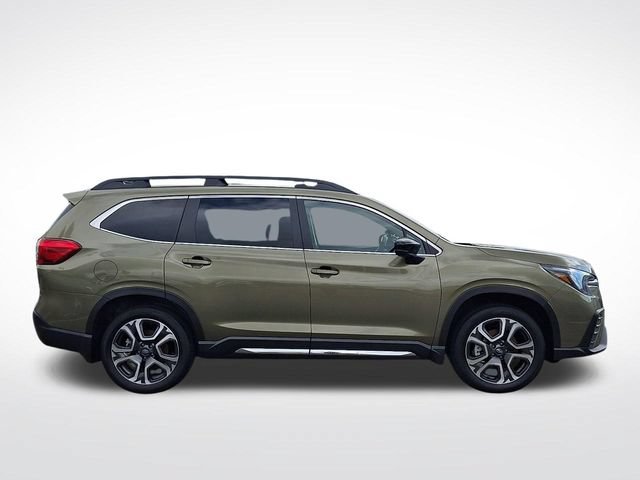 Used 2025 Subaru Ascent Limited AWD/4WD image 7