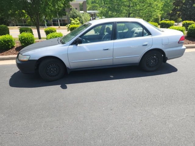 Used 2002 Honda Accord LX image 2
