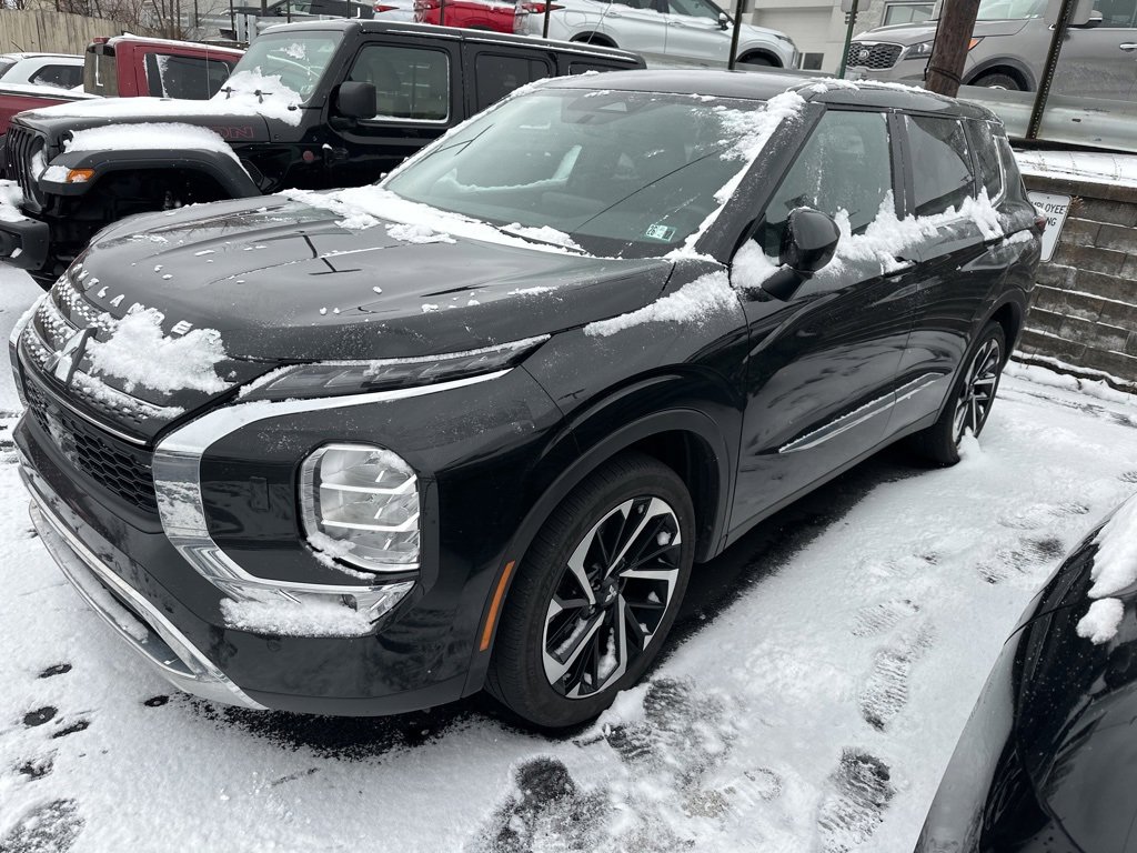 Used 2024 Mitsubishi Outlander SE image 7