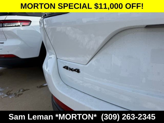 New 2025 Jeep Grand Cherokee Limited w/ Trailer Tow Package image 10