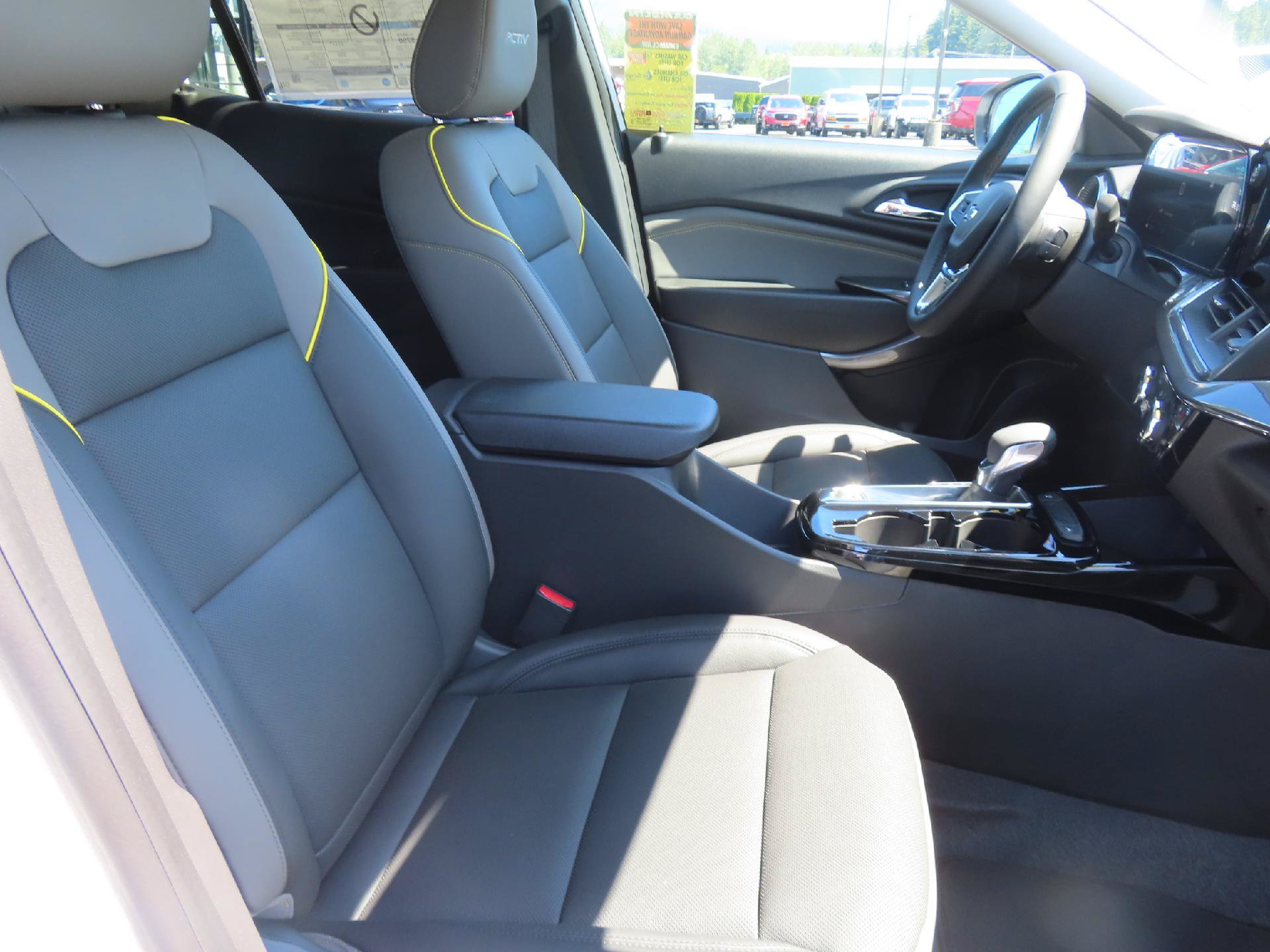New 2026 Chevrolet Trax ACTIV w/ Driver Confidence Package FWD image 38