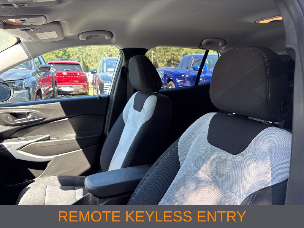 Used 2024 Chevrolet Trax LS FWD image 4