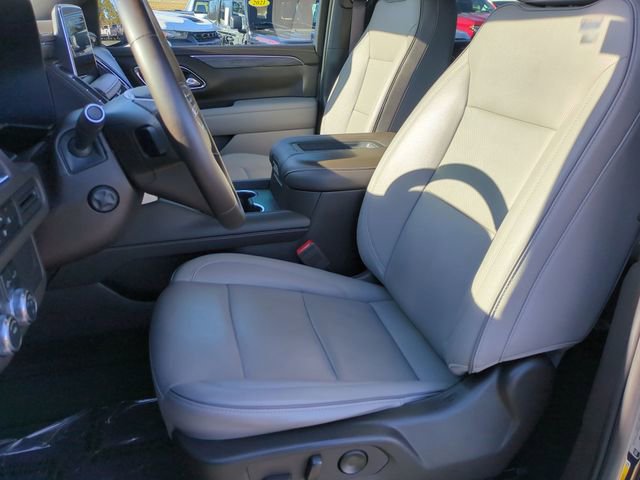 Used 2023 GMC Yukon XL SLT w/ SLT Luxury Package image 11