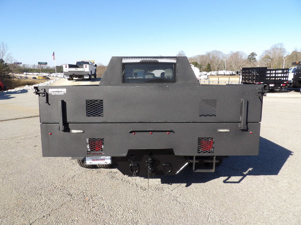 Used 2018 Ford F350 XL w/ Power Equipment Group RWD image 6