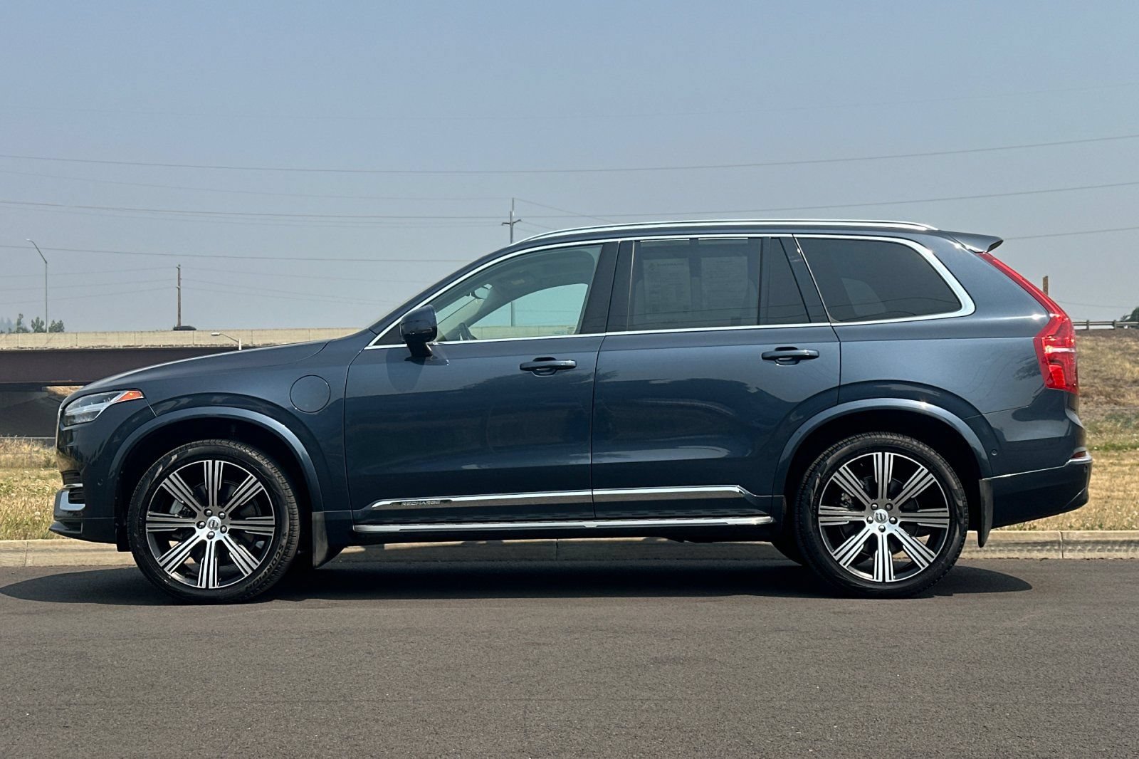 Used 2023 Volvo XC90 T8 Plus AWD/4WD image 6