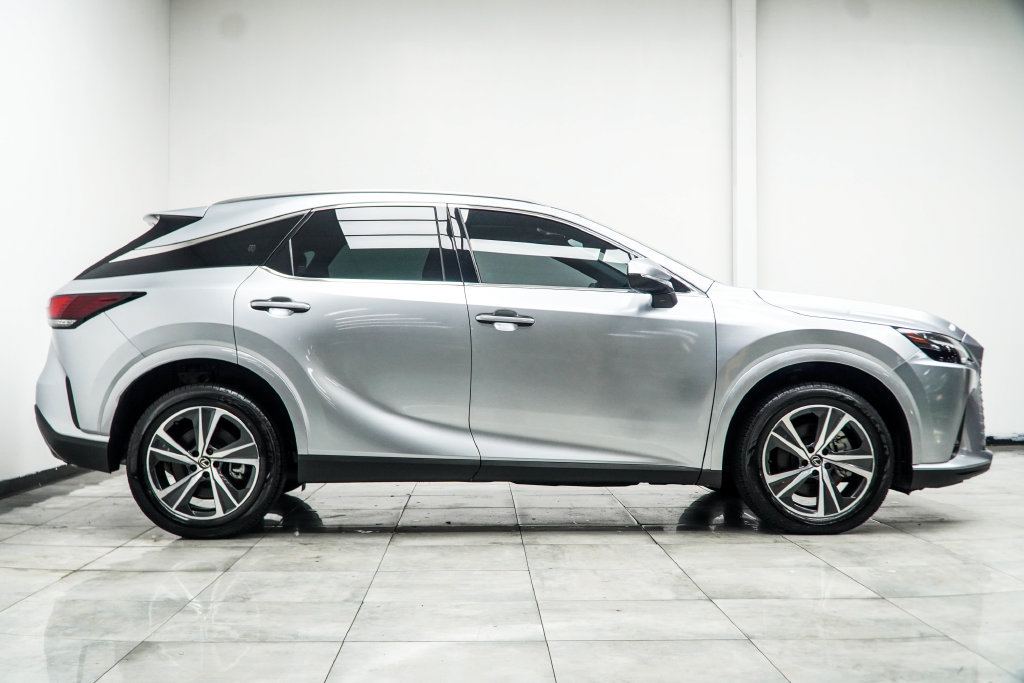 Used 2024 Lexus RX 350 Premium w/ Accessory Package (Z1) FWD image 10