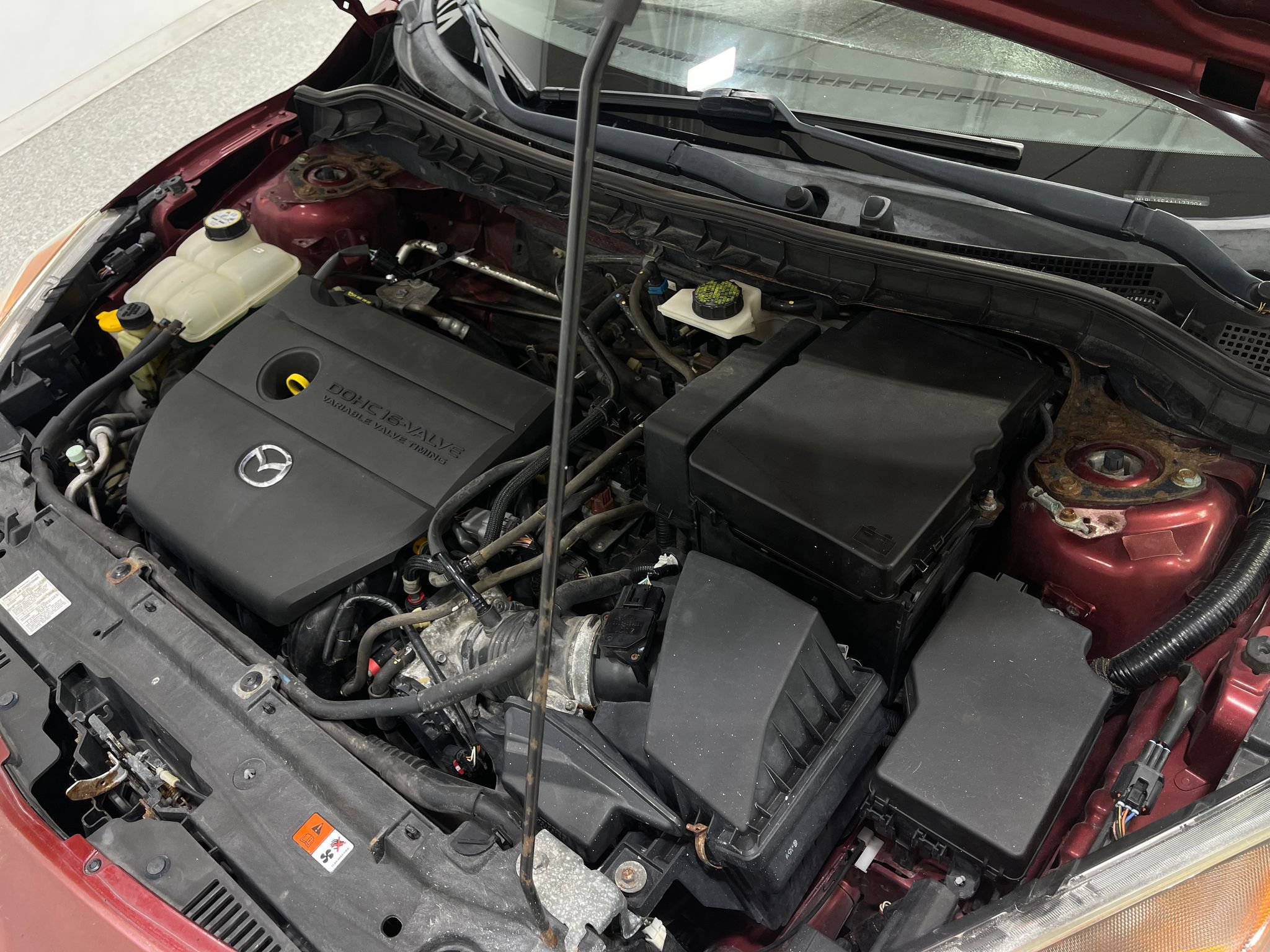 Used 2010 MAZDA MAZDA3 i Touring FWD image 25