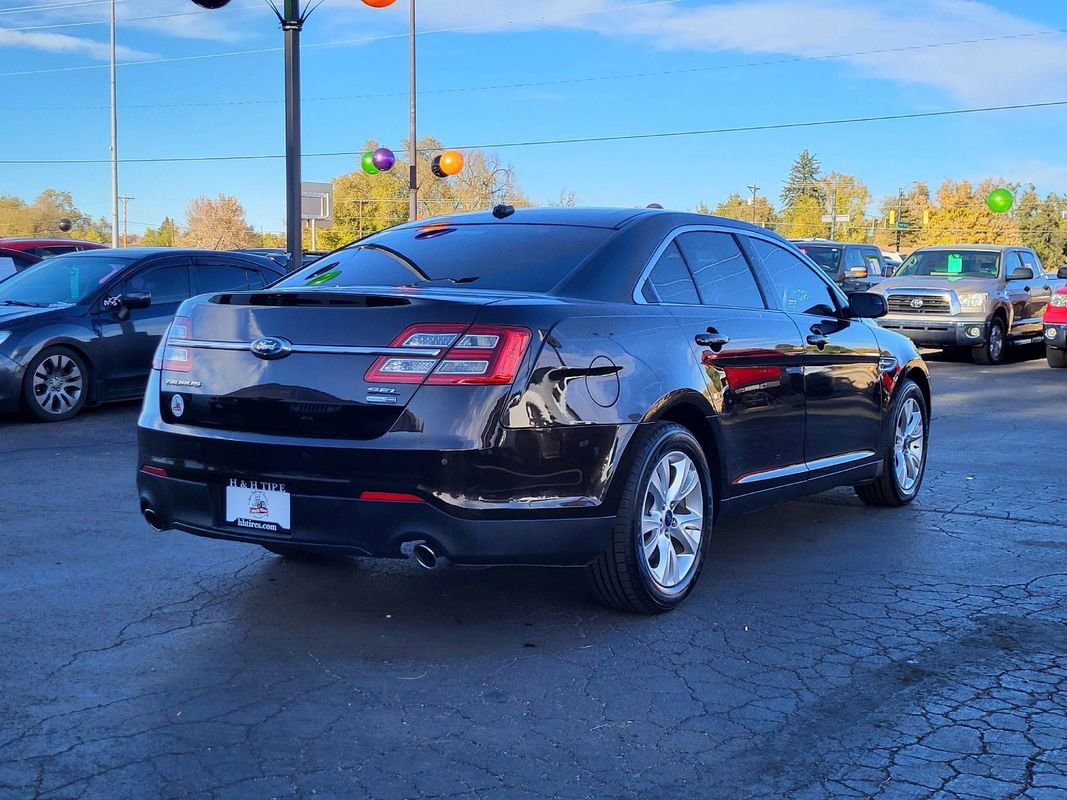 Used 2014 Ford Taurus SEL w/ Equipment Group 201A image 5