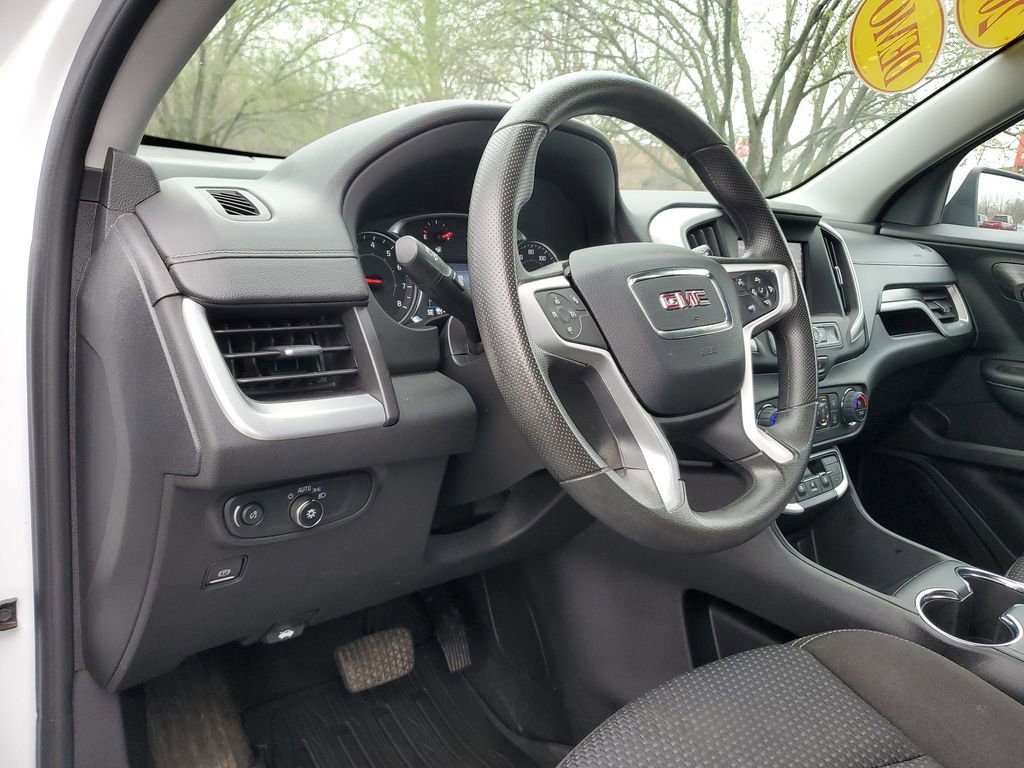 Used 2022 GMC Terrain SLE w/ Driver Convenience Package image 15