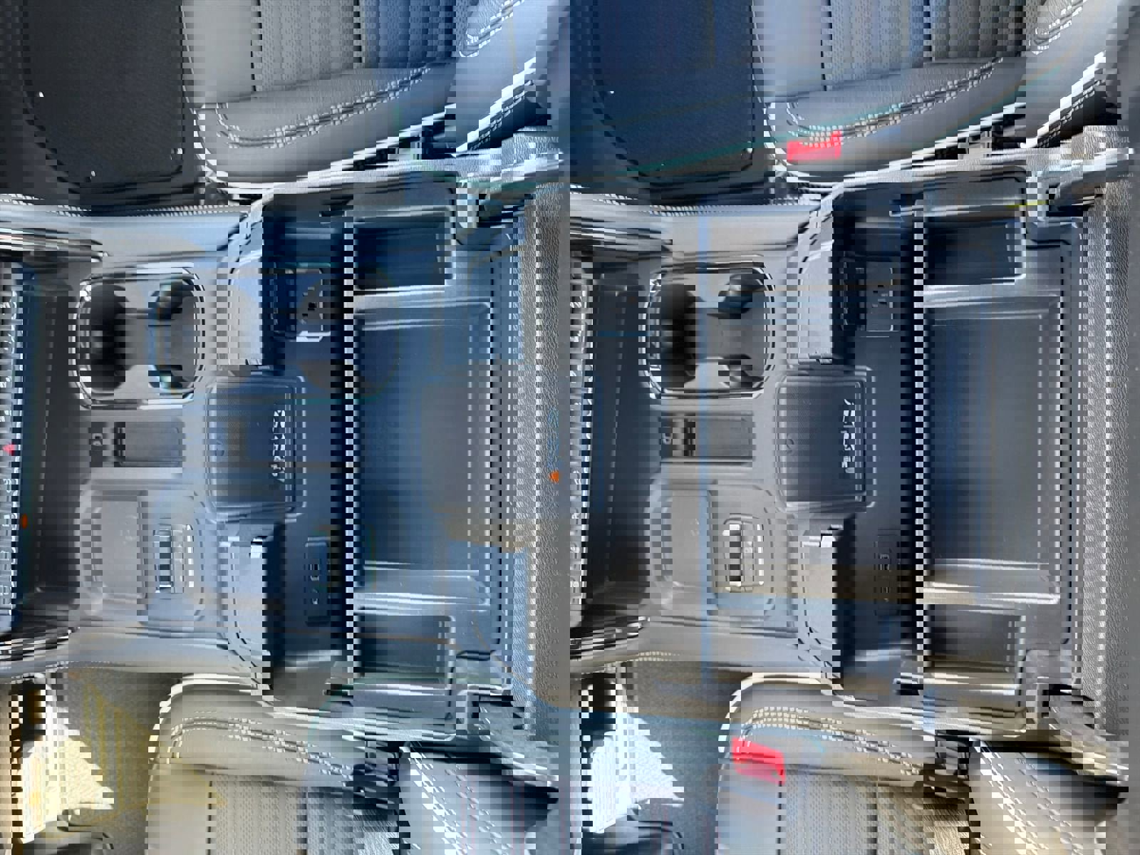 New 2026 GMC Sierra 2500 AT4X w/ LPO, Black Badging Package image 30