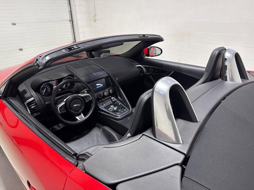 Used 2018 Jaguar F-TYPE Convertible image 14