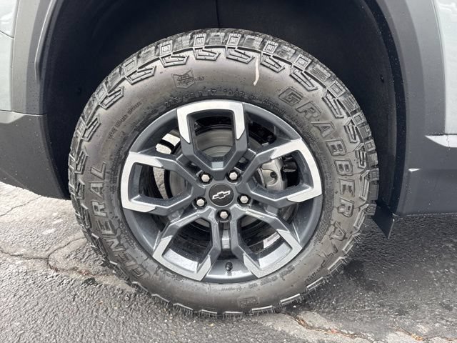 New 2026 Chevrolet Equinox ACTIV AWD/4WD image 9