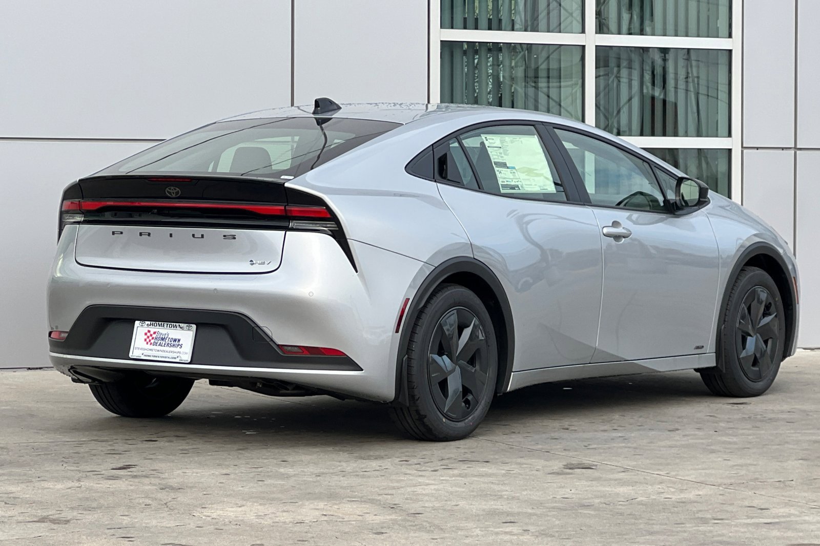 New 2026 Toyota Prius LE image 4