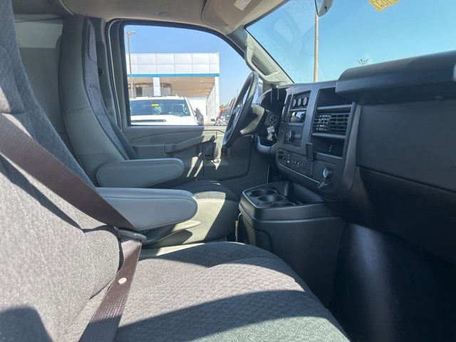 New 2025 Chevrolet Express 2500 RWD image 29