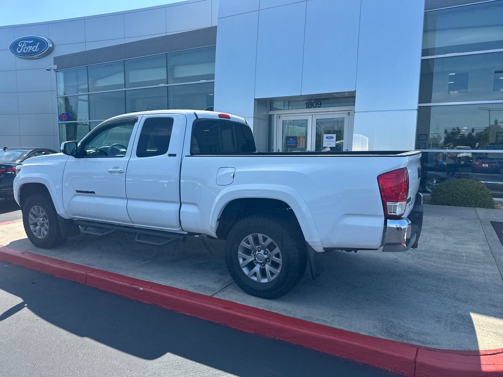 Used 2016 Toyota Tacoma SR5 w/ SR5 Appearance Package (SN) AWD/4WD video 2