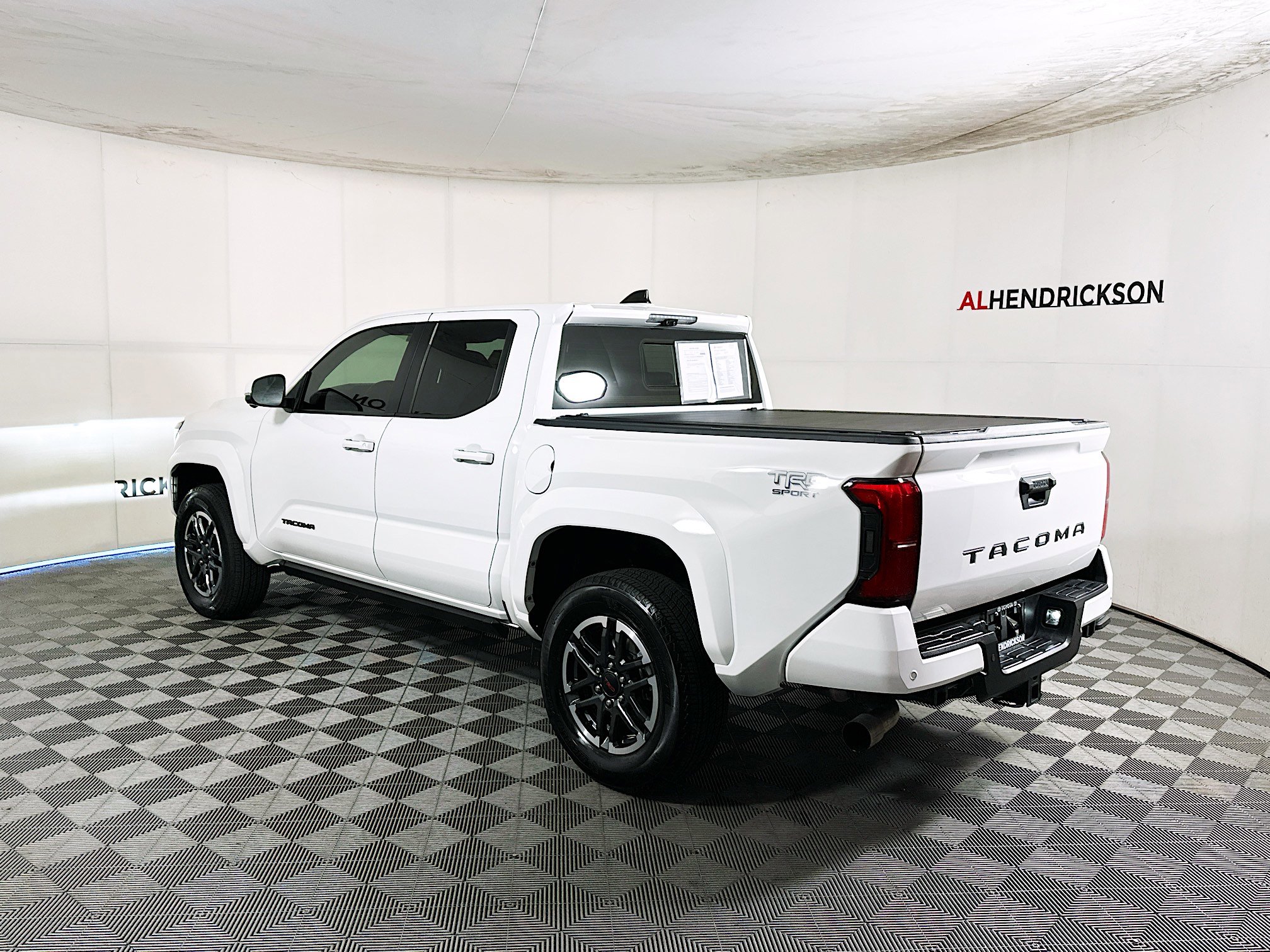 Used 2025 Toyota Tacoma TRD Sport image 5