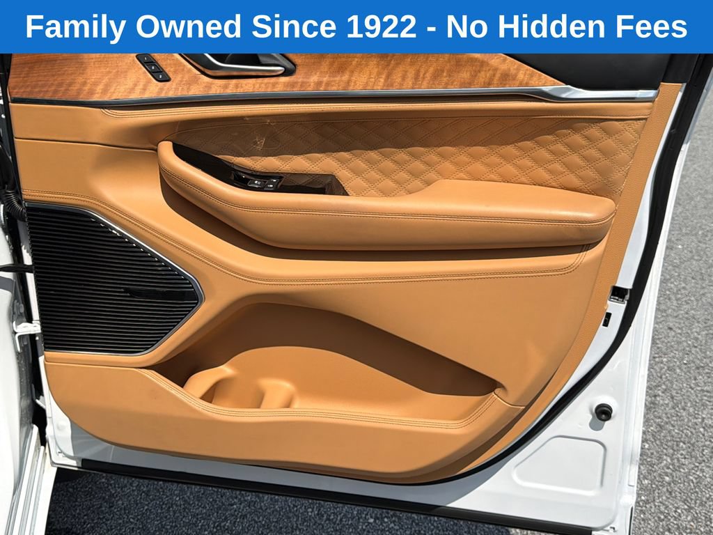 Certified 2023 Jeep Grand Cherokee L Summit AWD/4WD image 14