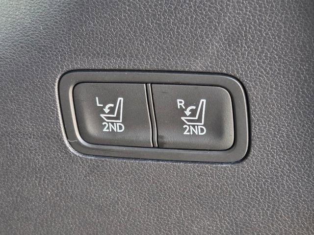 Used 2025 Hyundai Santa Fe SEL FWD image 16