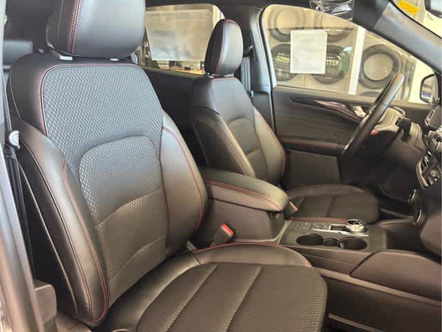 New 2025 Ford Escape ST-Line w/ Cold Weather Package image 45